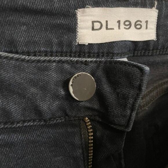 DL1961 Mara Instasculpt Straight Ankle in Rye Dark Wash Size 26 $208 MSRP - Picture 11 of 11